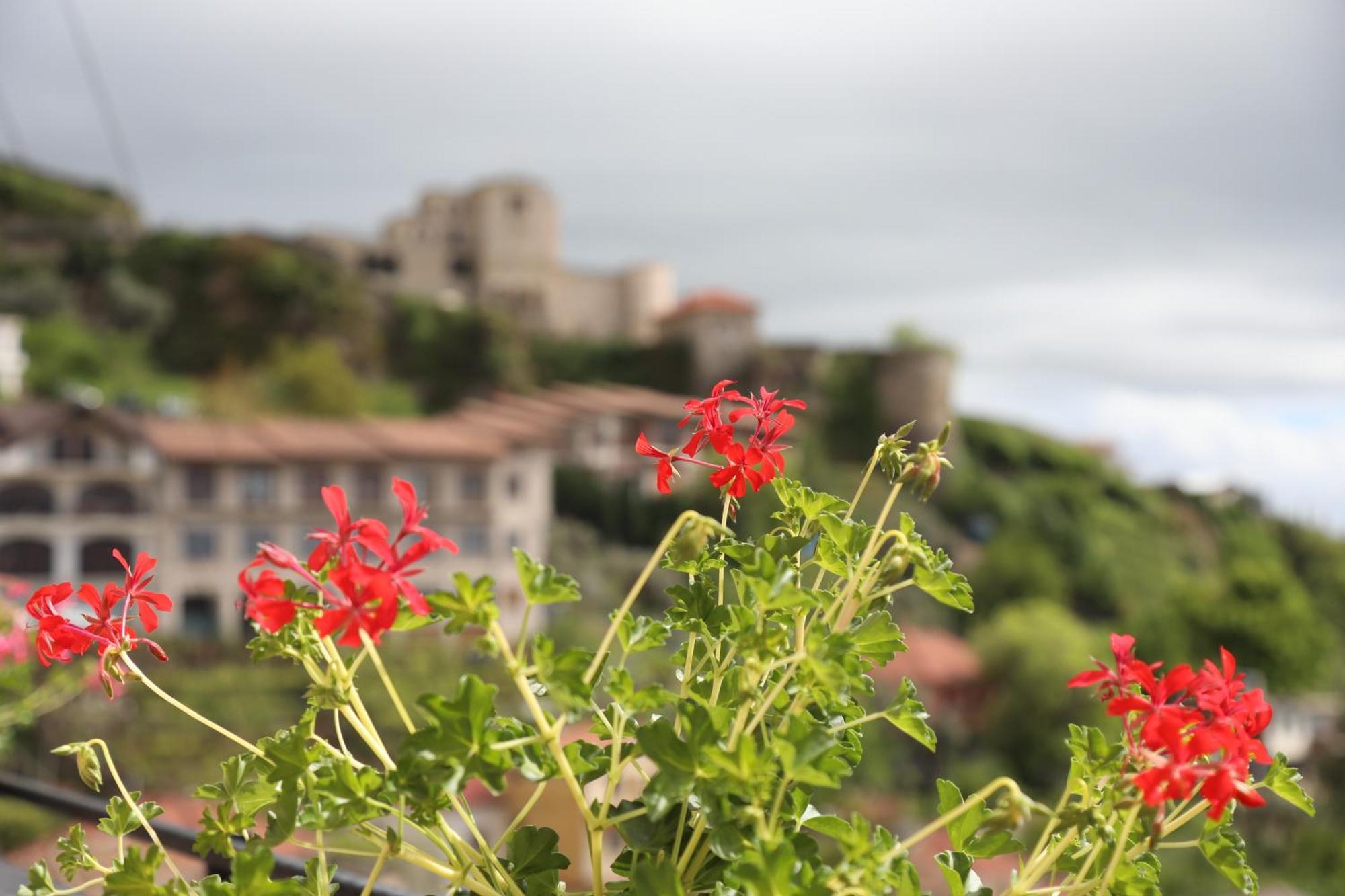 --Hotel Deal-- Rooms With Castle View Krujë Exterior foto