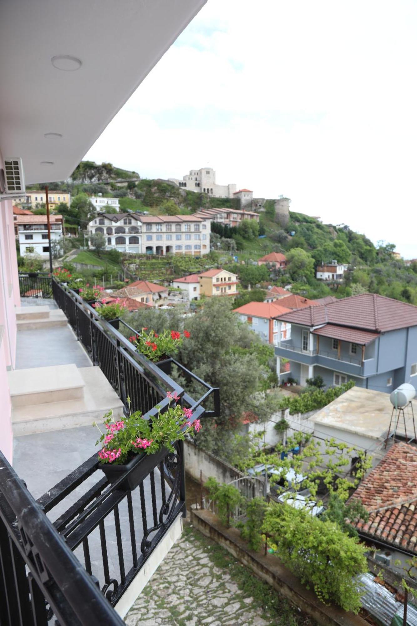--Hotel Deal-- Rooms With Castle View Krujë Exterior foto