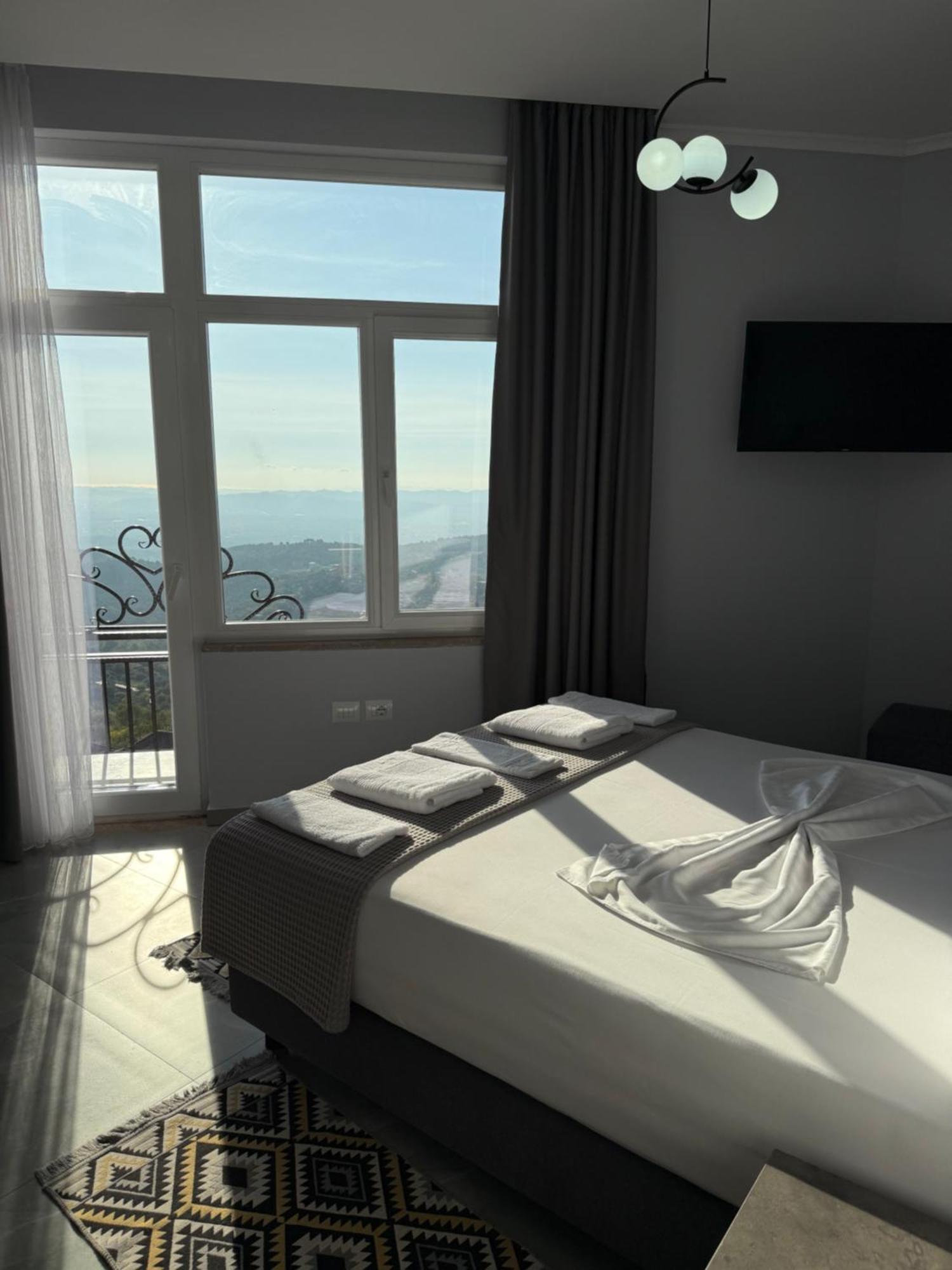 --Hotel Deal-- Rooms With Castle View Krujë Exterior foto